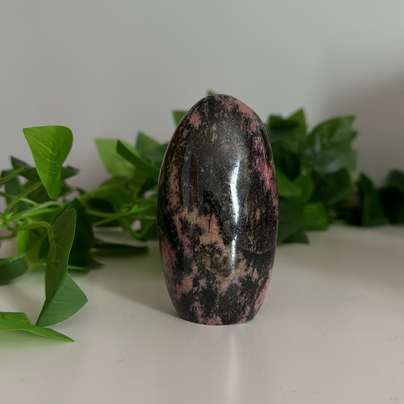 Rhodanite Freeform - Picture 2 of 3